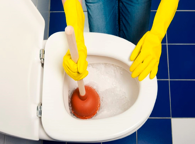 Hầm cầu có thể bị nhiều lý do làm tắc nghẽn